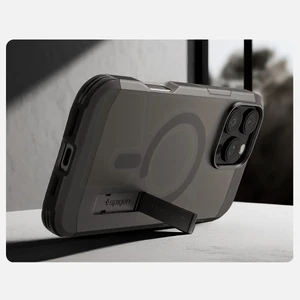Прозрачный чехол Spigen Tough Armor Mag MagSafe для iPhone 16 Pro - Фото 13