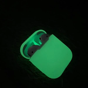Светящийся TPU чехол iLoungeMax Nightglow для Apple AirPods - Фото 8