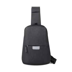 Рюкзак WIWU Mi+Chest Bag Black с выходом для наушников  - Фото 1