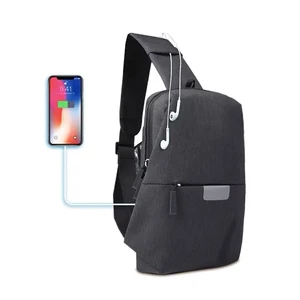 Рюкзак WIWU Mi+Chest Bag Black с выходом для наушников - Фото 4