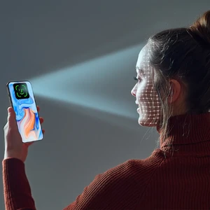 Защитное стекло антишпион ESR Tempered-Glass Privacy Screen Protector для iPhone 15 Pro Max - Фото 5