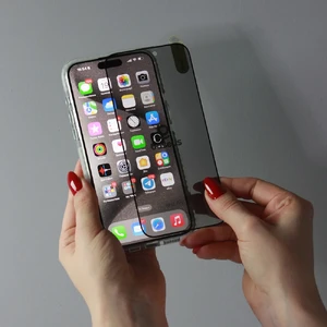 Защитное стекло антишпион с рамкой для поклейки Baseus Diamond Privacy для iPhone 16 | 15 - Фото 3