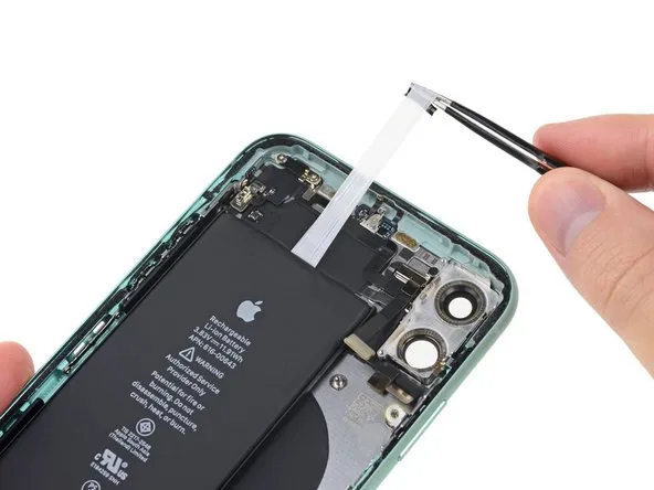 Замена аккумулятора iPhone 11 (без ошибки)