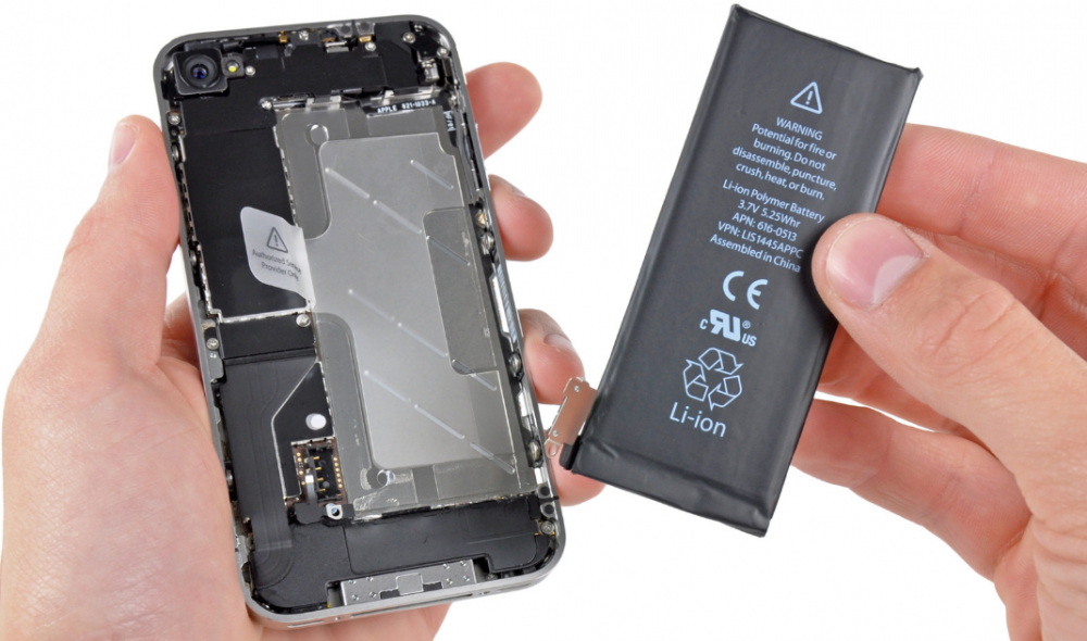 Замена аккумулятора iPhone 4 | 4S