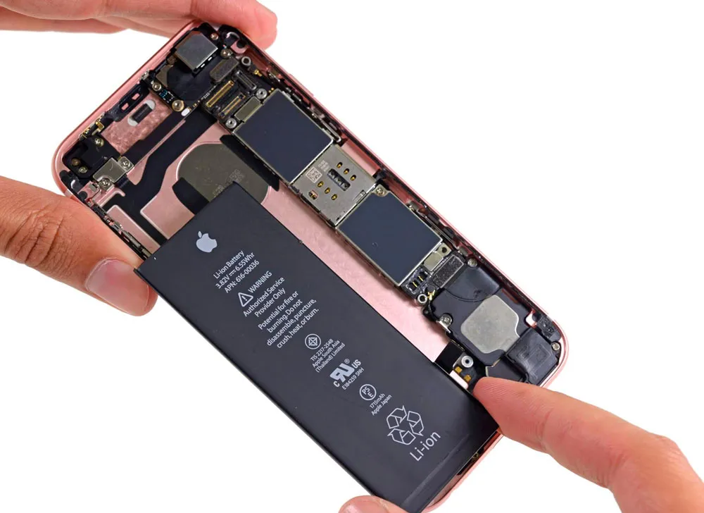 Замена аккумулятора iPhone 6s