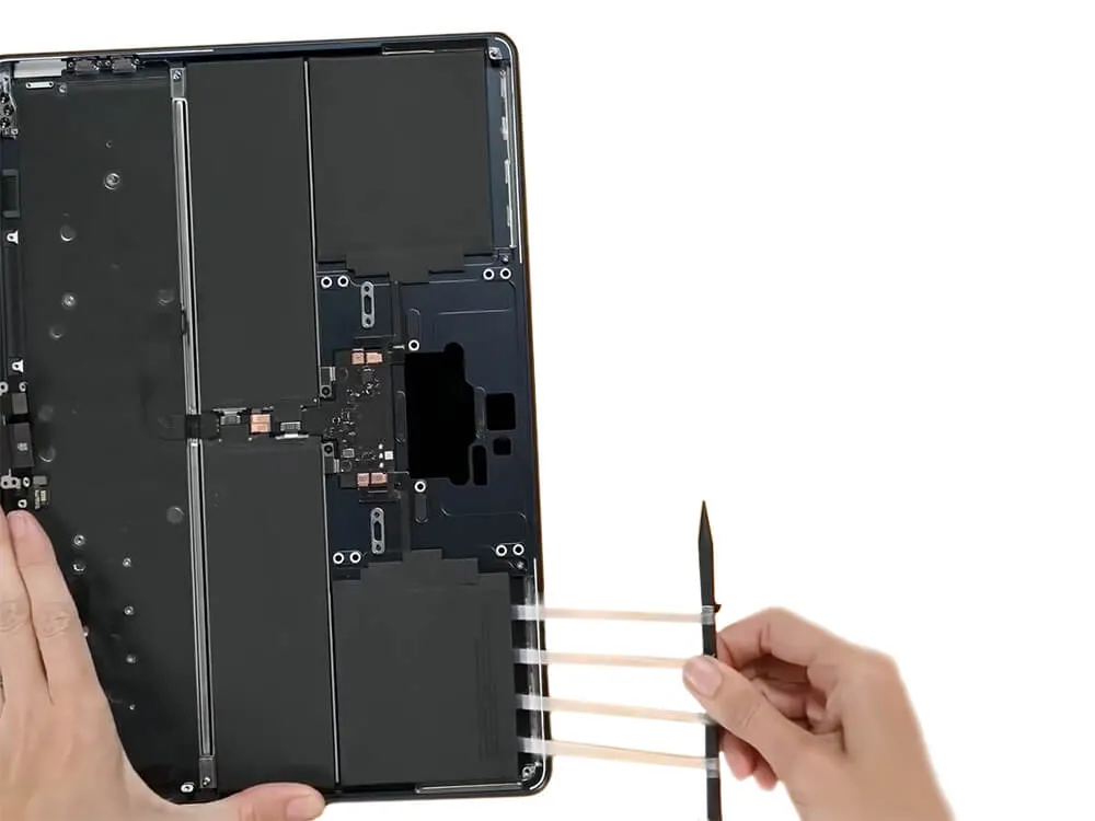 Замена аккумулятора MacBook Air 13" M2 (2022) A2681
