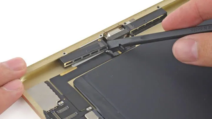 Замена динамика iPad 7 10.2" (2019)
