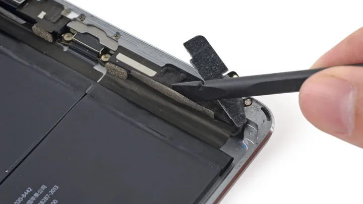Замена динамика iPad 3