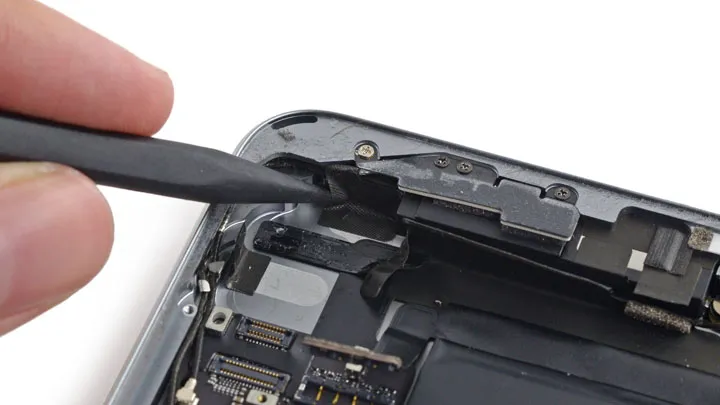 Замена динамика iPad Pro 12.9" (2017)