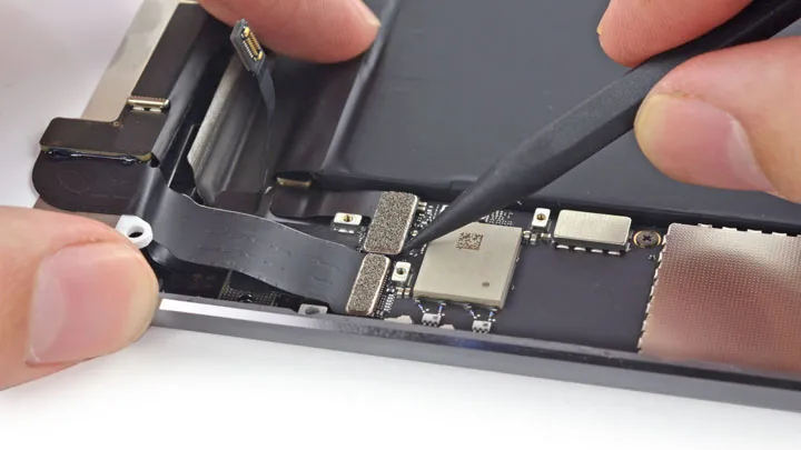 Замена динамика iPad Pro 12.9" (2018)