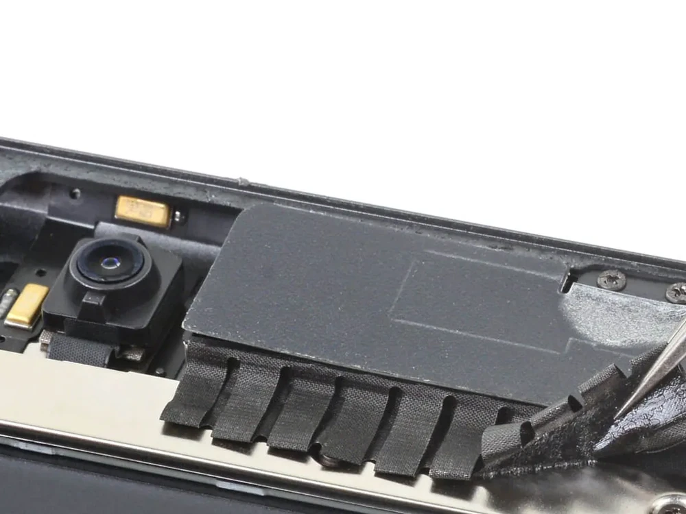 Замена фронтальной камеры iPad mini 5