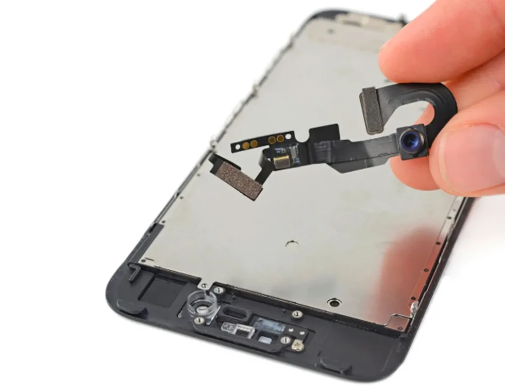 Замена фронтальной камеры iPhone 7
