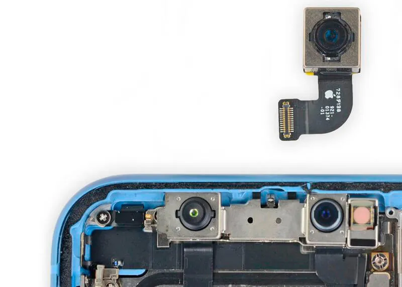 Замена фронтальной камеры iPhone SE 2 (2020)