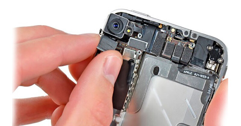 Замена фронтальной камеры iPhone XR