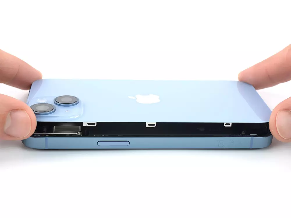 Замена кнопки Power (включения) iPhone 14