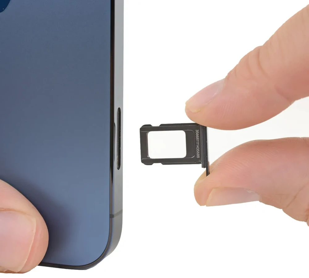 Замена лотка SIM-карты iPhone 13 Pro