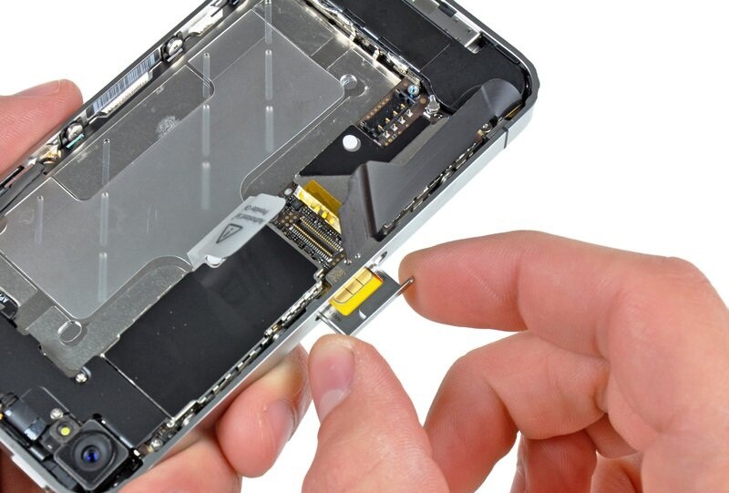 Замена лотка SIM-карты iPhone SE