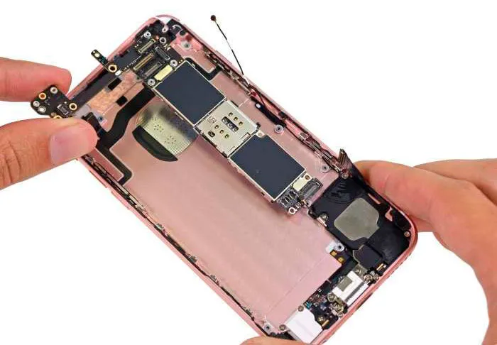 Замена материнской платы iPhone 6s