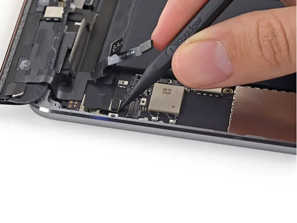 Замена микрофона iPad Air 5 M1 (2022)
