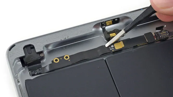 Замена микрофона iPad Pro 12.9" (2017)
