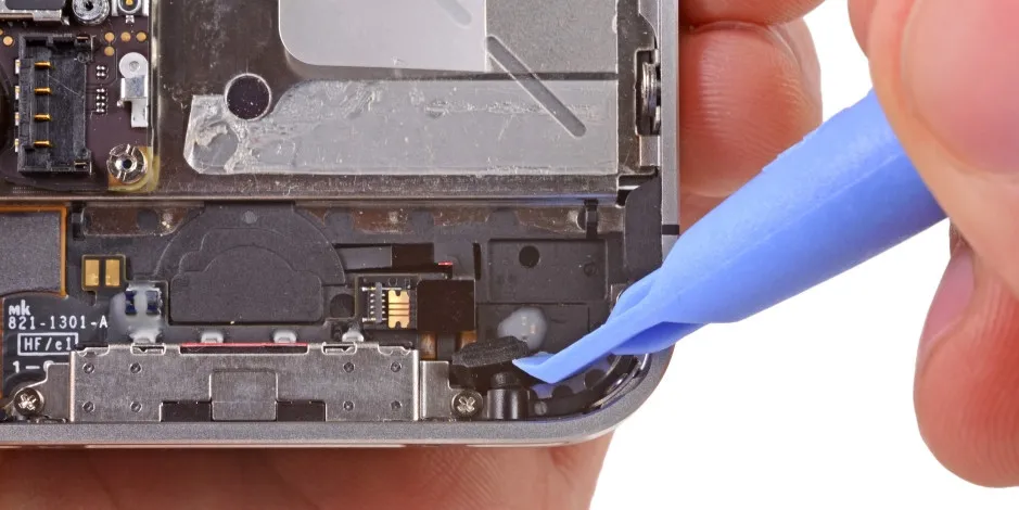 Замена микрофона iPhone 5