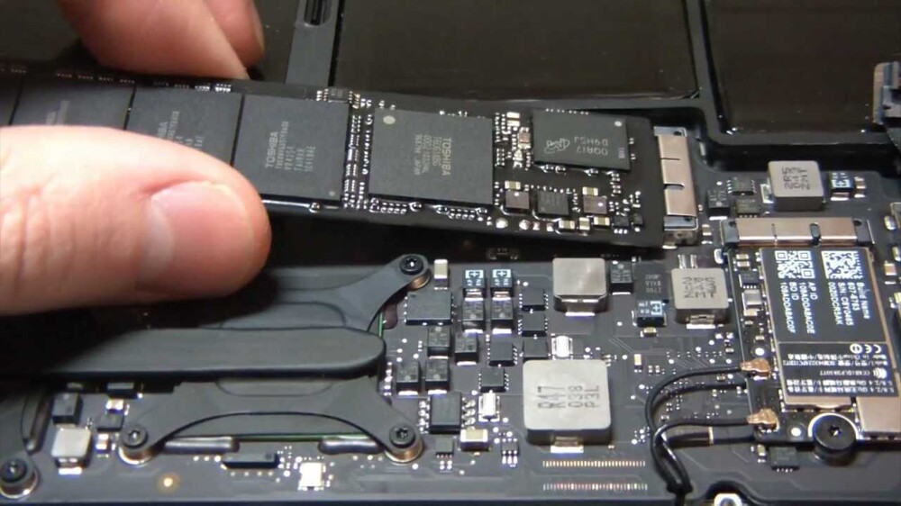 Замена накопителя (SSD) 128Gb MacBook Air 11" (2012-2015) A1465