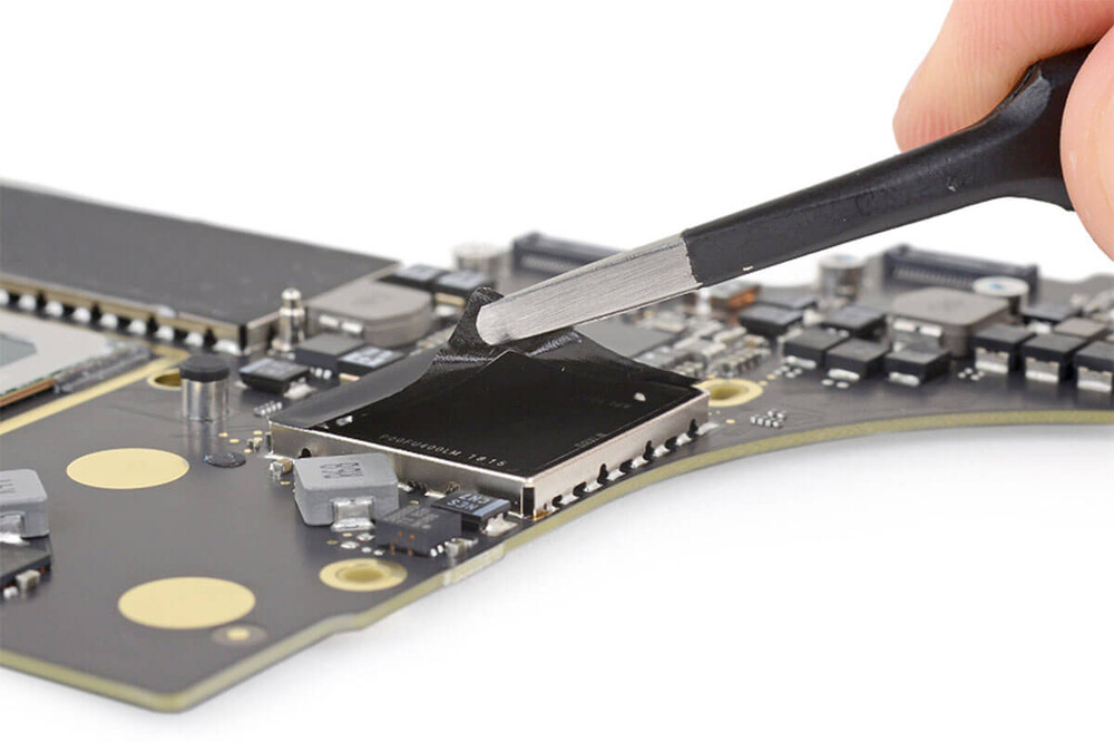 Замена накопителя (SSD PCI-E) 512Gb MacBook Pro 13" (2018) A1989
