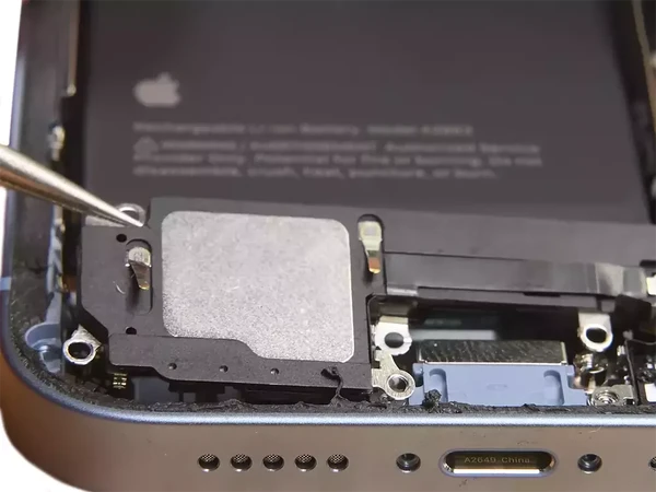 Замена полифонического (нижнего) динамика iPhone 14