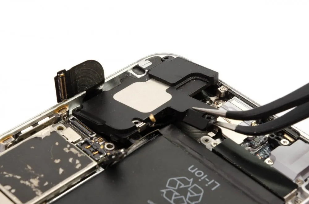 Замена полифонического (нижнего) динамика iPhone 5c