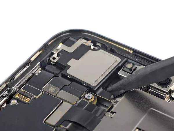 Замена разговорного (верхнего) динамика iPhone 14 Pro Max