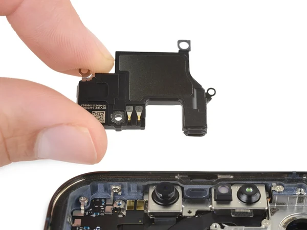 Замена разговорного (верхнего) динамика iPhone 13 mini