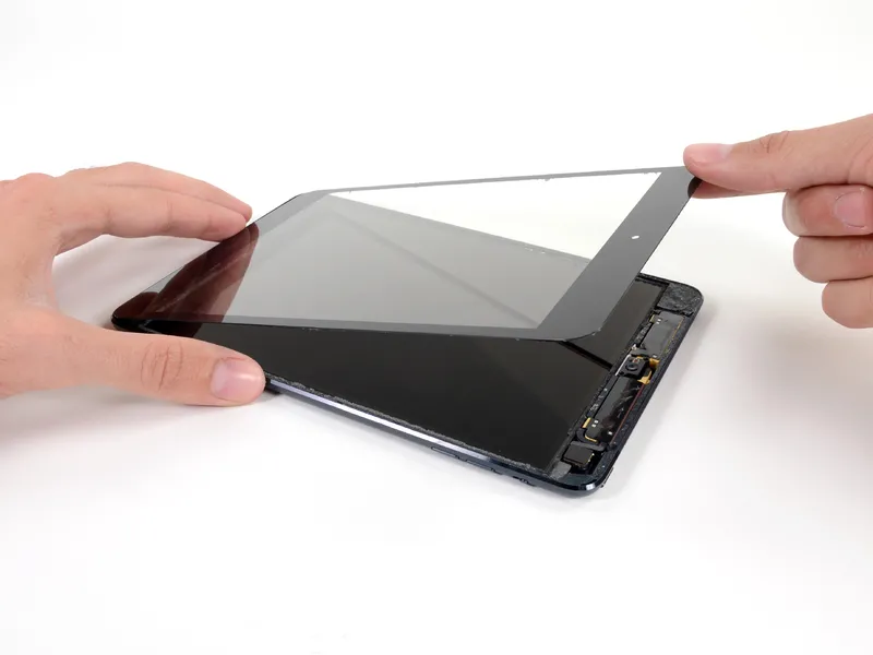 Замена стекла экрана iPad mini 3