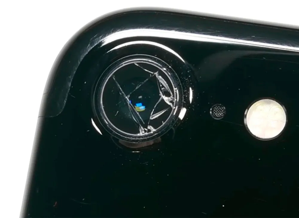 Замена стекла задней камеры iPhone 7