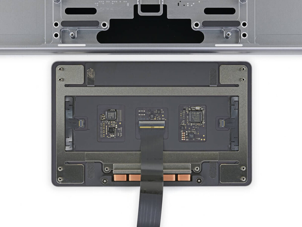 Замена тачпада MacBook Pro 16" M1 (2021) A2485