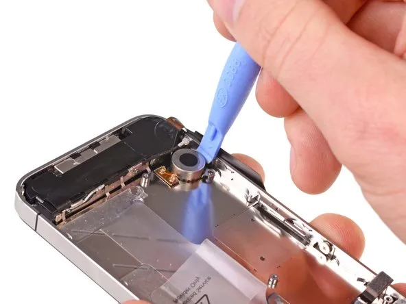 Замена виброзвонка iPhone 4 | 4S