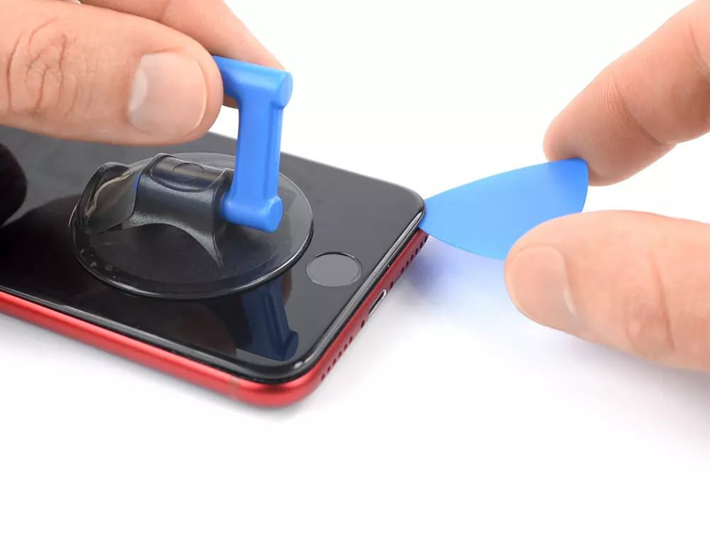 Ремонт після попадання води iPhone SE 3 (2022)