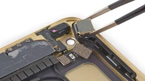 Замена задней камеры iPad Air