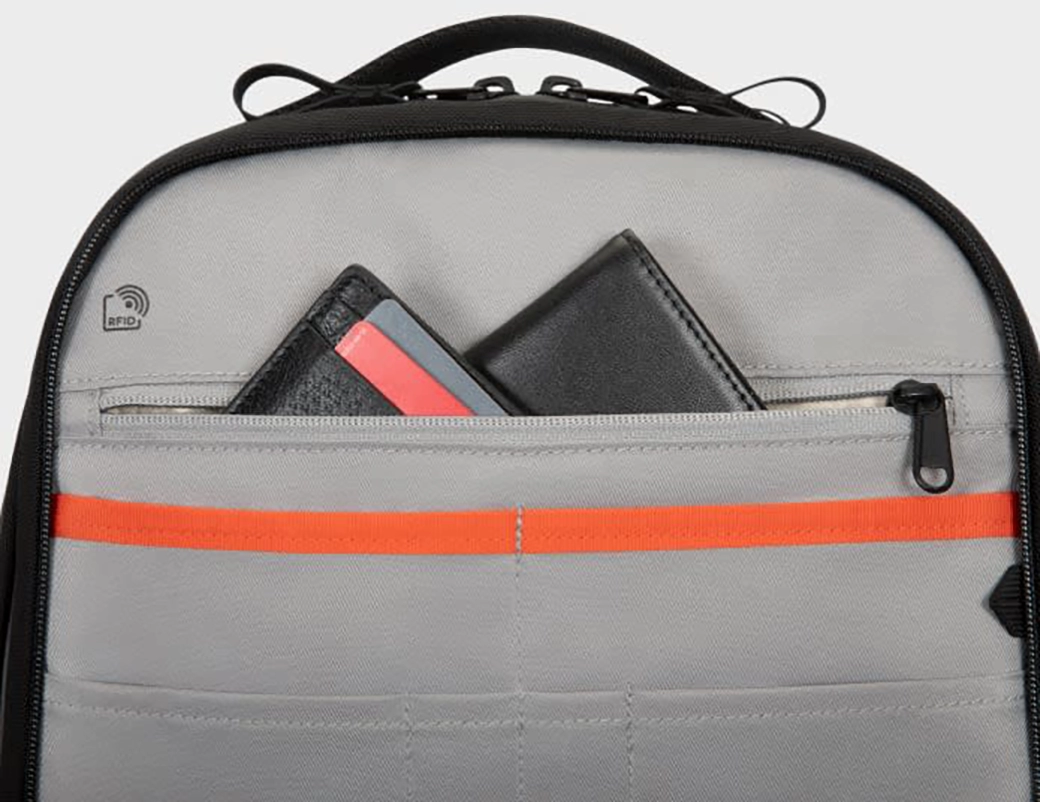 Рюкзак HyperPack Pro Apple Find My купити Україна