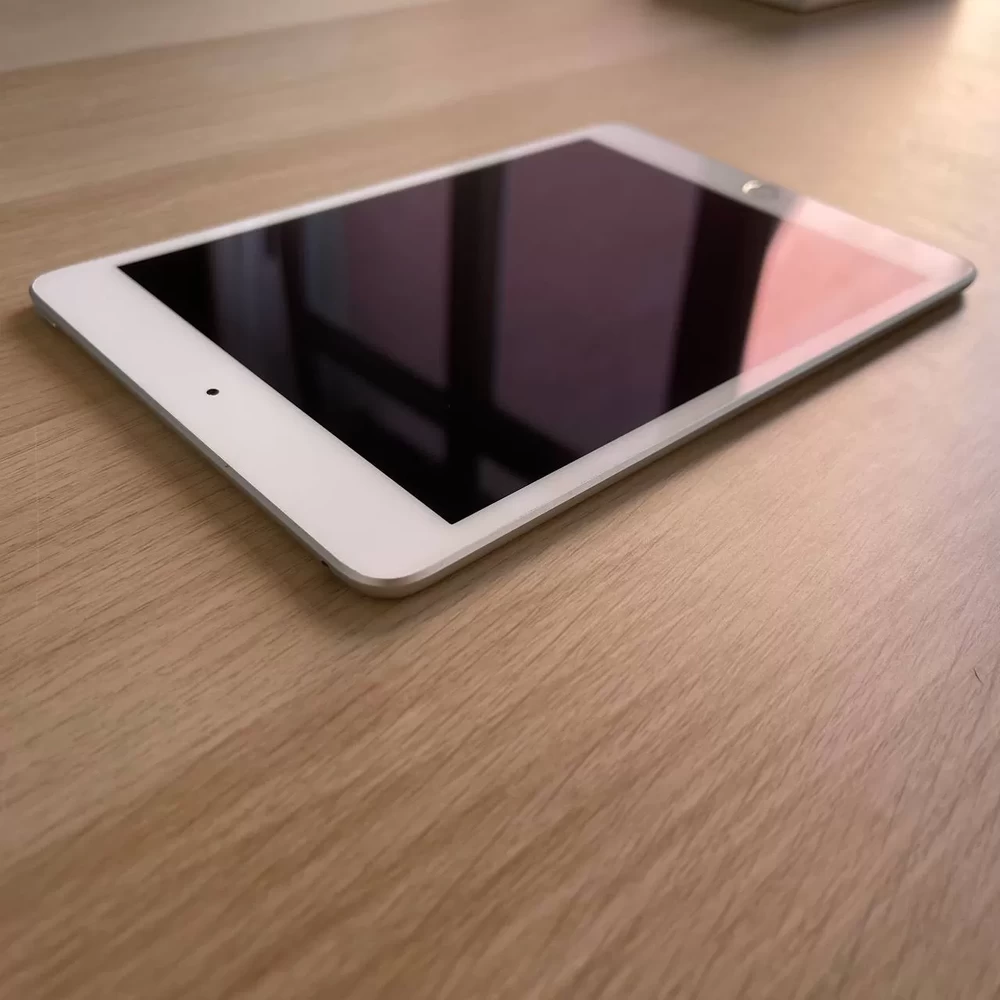 б/у Apple iPad Mini 5 (2019) Wi-Fi 64Gb Silver (MUQX2)