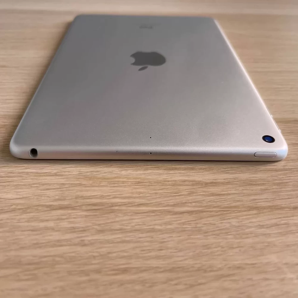б/у Apple iPad Mini 5 (2019) Wi-Fi 64Gb Silver (MUQX2)