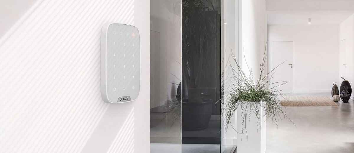 Беспроводная сенсорная клавиатура Ajax KeyPad