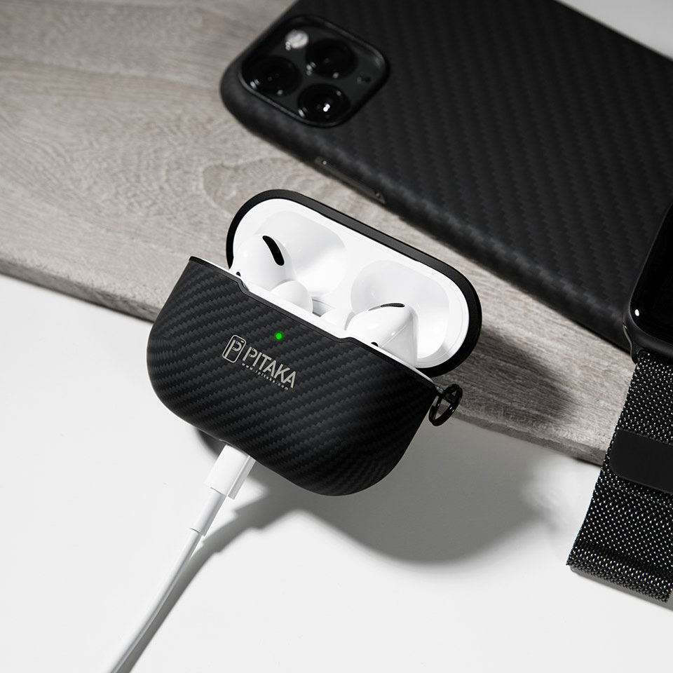Чорний чохол з карабіном для Apple AirPods Pro Pitaka Air Pal Mini 
