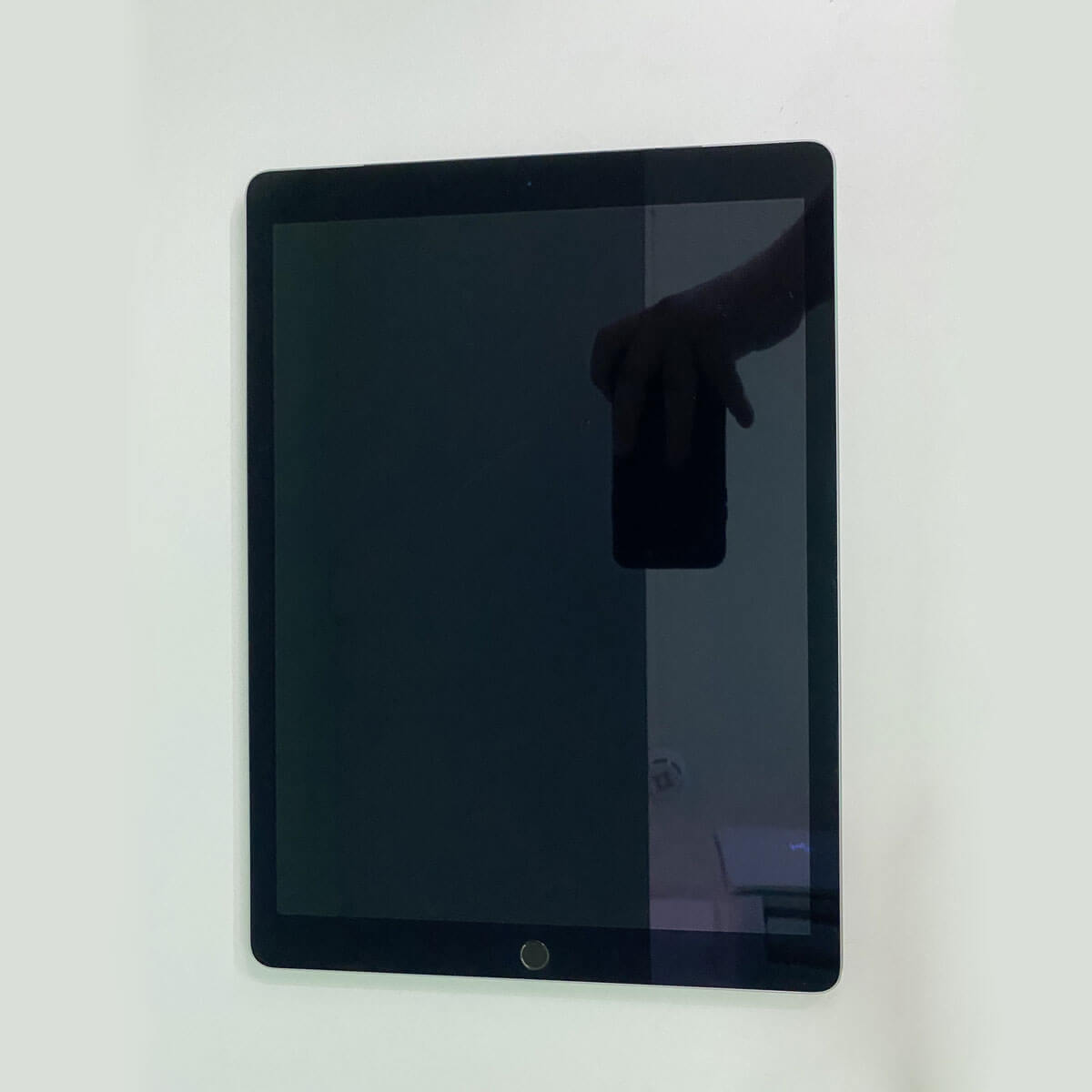 Стан Apple iPad Pro 12.9 "(2015) LTE 128 GB Space Gray (ML0N2) б / у