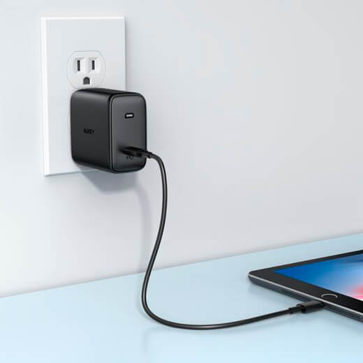 Зарядное устройство Aukey Omnia PA-B5 100W