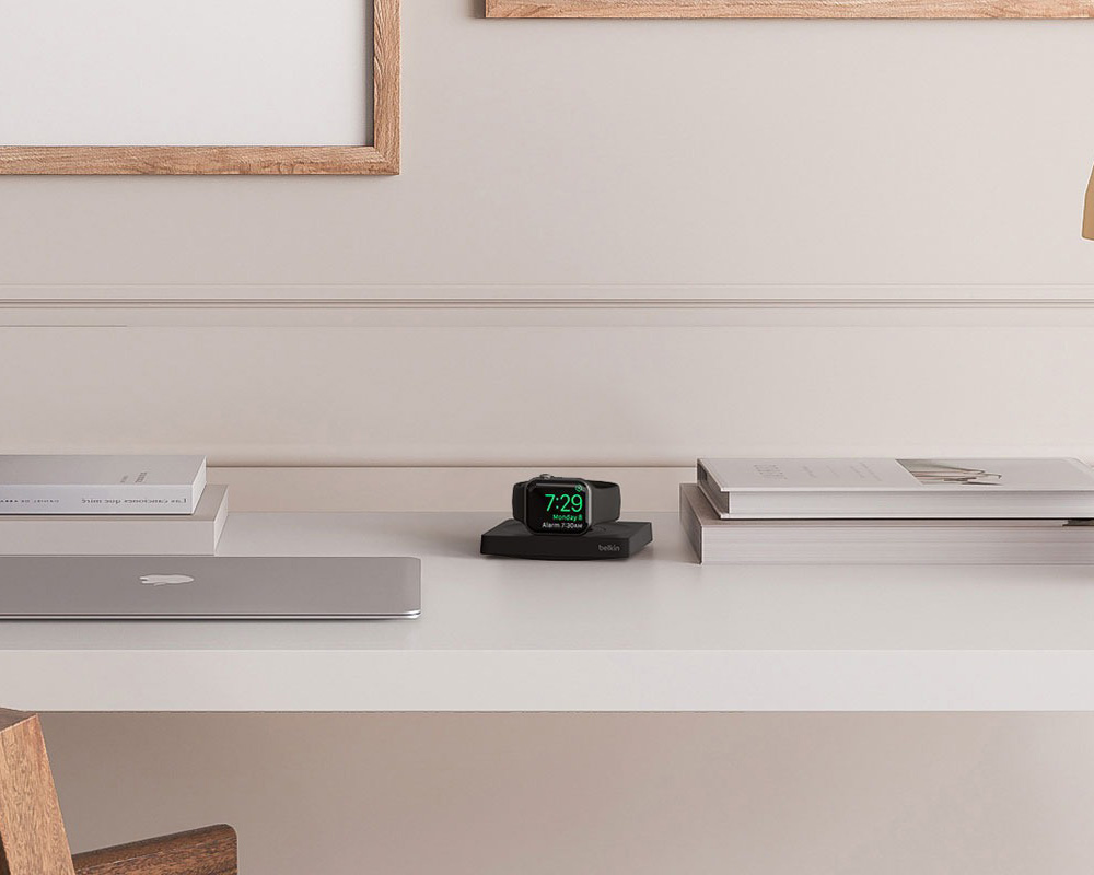 Зарядний пристрій Belkin Boost Charge Pro Portable Fast Charger для Apple Watch WIZ015, чорний