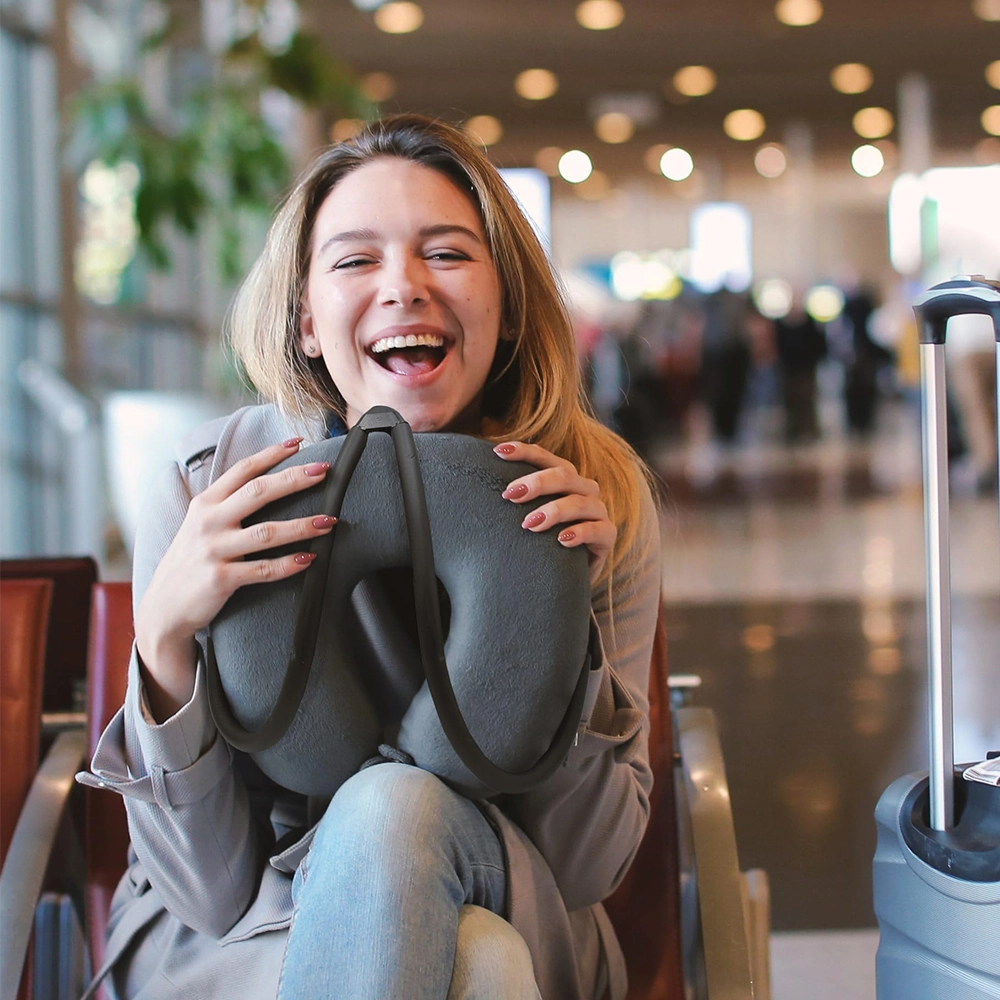 Тримач для телефону Encased Neck Pillow Phone Holder на шию, з підставкою та регулюванням 360&deg;