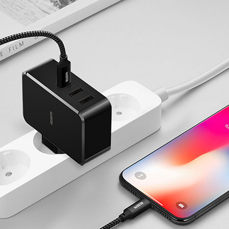 Швидкий зарядний пристрій ESR USB Type-C PD + 2 USB Wall Charger Black (EU)
