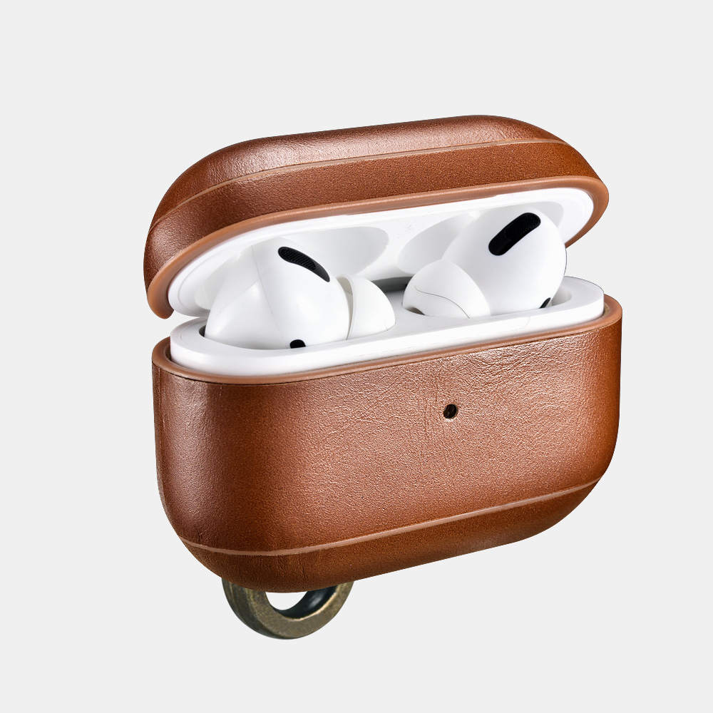 Кожаный чехол с карабином iCarer Vintage Leather Style With The Metal Hook для Apple AirPods Pro