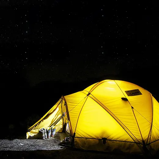 Світлодіодний ліхтарик-повербанк iLoungeMax Portable LED Lantern USB-C 80 Вт 1600 Лм ціна