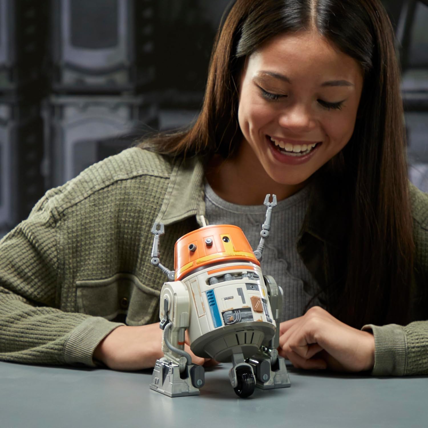 Інтерактивна іграшка Hasbro Star Wars Chatter Back Chopper з 40+ звукових та рухових комбінацій